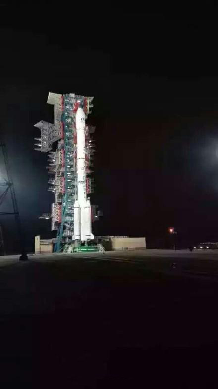 西昌12月29日消息，12月29日0时04分，中国在西昌卫星发射中心用长征三号乙运载火箭成功发射高分四号卫星。至此，2015年19次航天发射全部成功，中国航天发射“十二五”任务圆满收官。