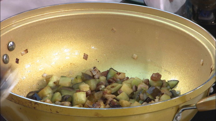 【养生厨房 <wbr>20160120 <wbr>播出】 <wbr>菜名: <wbr>茄丁面；