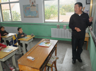 山东淄博学生最少学校仅有6名学生 老师2人