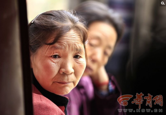 ＂丙肝村＂:曾集体卖血 家人提前箍好墓