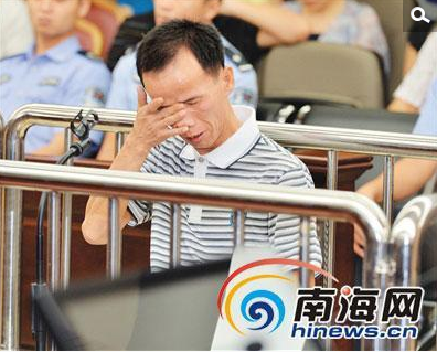 　　入狱期间，黄家光一家一直没有放弃为黄家光申诉。2014年9月，该案再审，终审宣告黄家光无罪，黄家光获赔160多万元。无罪释放时，黄家光已42岁。“当年的律师帮我四处奔走，很感谢他们。”黄家光告诉记者。图为2014年9月29日，黄家光被当庭宣判无罪，激动落泪。