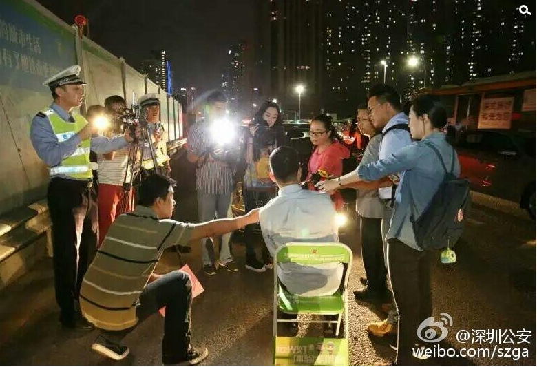 　　据悉，除了体验远光灯之外，乱开远光灯的车主还会被罚300元并扣1分。