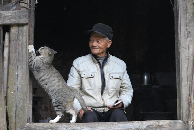 　　时光荏苒，高氏家族的后代们各奔东西，只有高泽民老人还在这里居住。战火硝烟过后，碉楼成了高家长辈为子孙们讲学的地方。高家后代文武兼修，培养出了了20多个大学生，有的在教育战线从事教育工作，有的出版了诗集。高氏碉楼已经是成都市级文物保护单位。