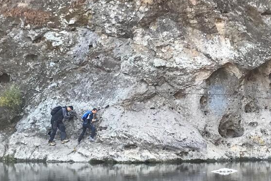 　　贝尔对姚明这次的生存冒险之旅大赞，他不仅称其为NBA的篮球传奇，他表示在这次冒险中，姚明非常棒，做得很好。